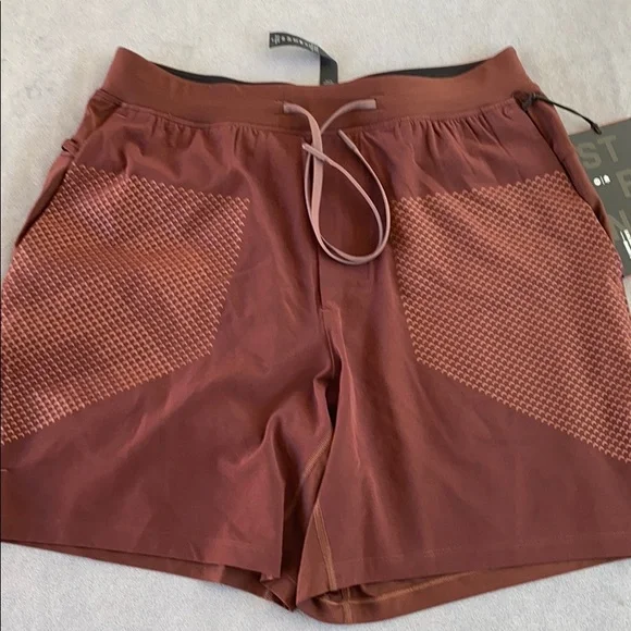 Lululemon x barrys stronger as one short 7” - Picture 2 of 7